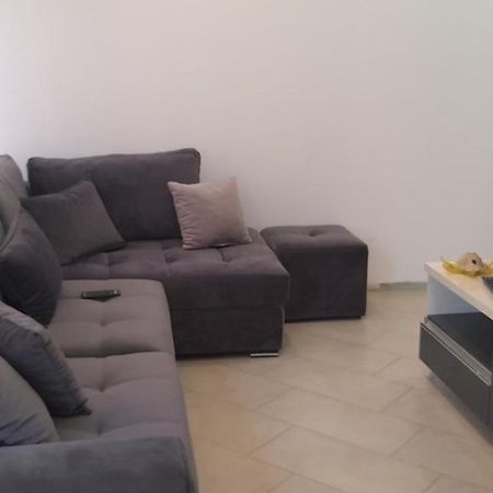 Eri Apartament Himarë Eksteriør billede
